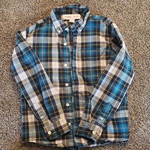 Old Navy boys button up shirt. Size 8